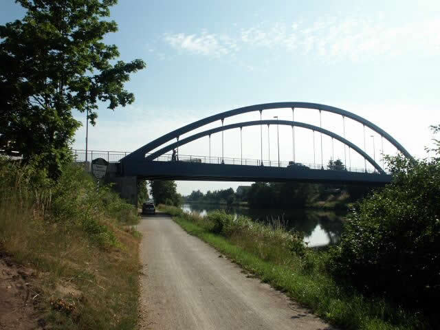 Straßenbrücke Möhrendorf - Messung der Hängerschwingungen