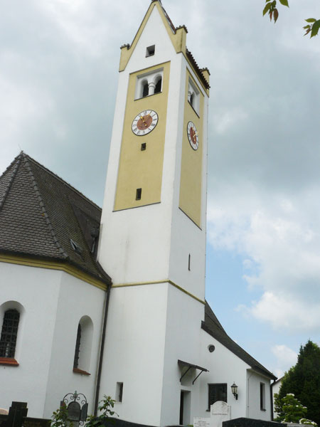 Kirche Maria Himmelfahrt in Walkertshofen