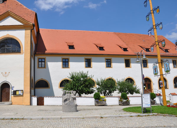 Pfarrhof Heiligkreuz