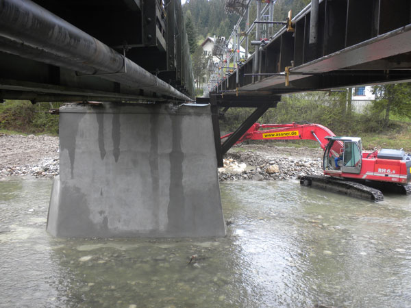 Ammerbrücke beim Kraftwerk Kammerl bei Saugrub