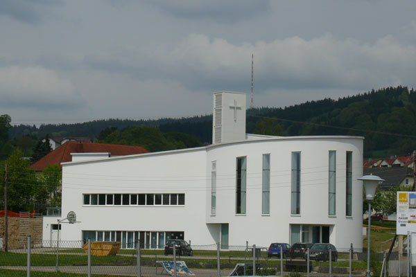 Kath. Pfarrkirche St. Ingenium und Albuin in Welsberg-Taisten, Südtirol