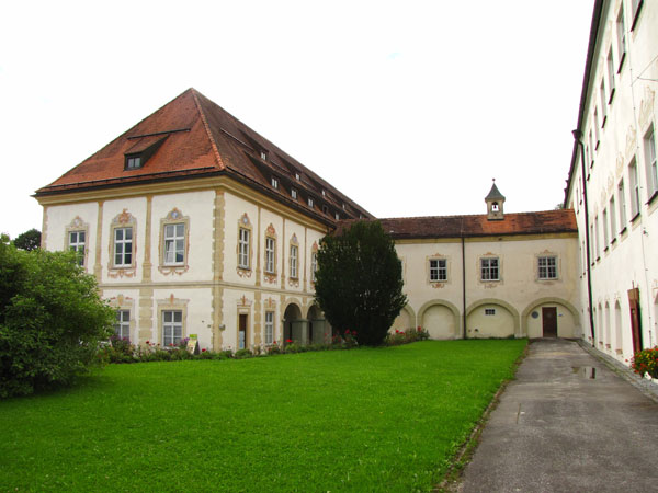 Kloster Benediktbeuern, Dachstuhlsanierung Fürstentrakt (Südost- und Südwestflügel)