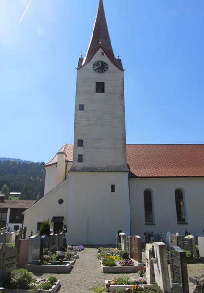 Kath. Pfarrkirche St. Johannes Baptist in Thalkirchdorf