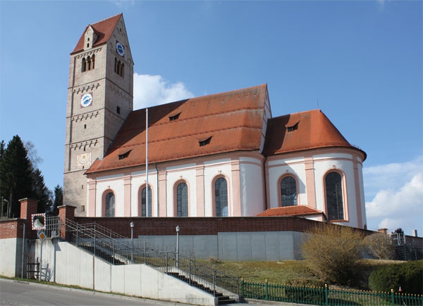 Kath. Pfarrkirche Mariä Verkündigung in Leeder