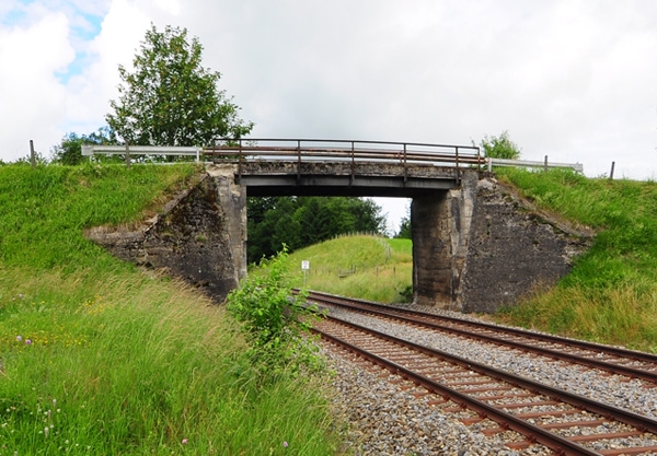 Erneuerung der Straßenbrücke Ellhofen in Bahn - km 112,560 / Buchloe - Lindau