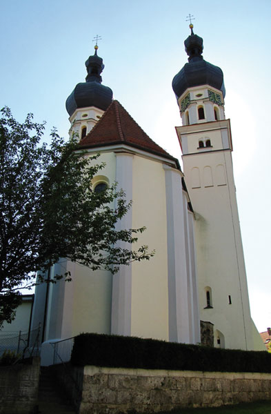 Turm der Kath Pfarrkirche St. Simon und Judas, Uttenweiler